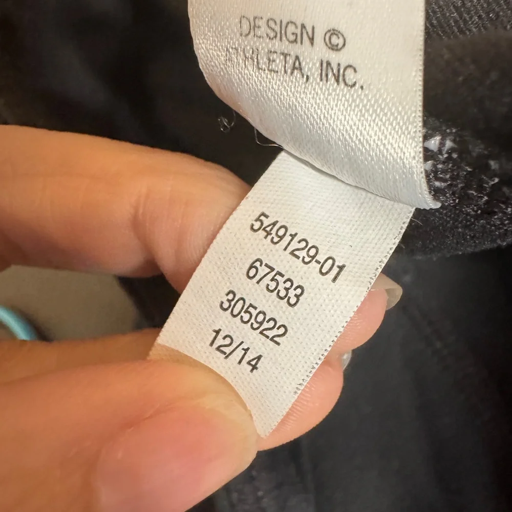 Athleta Power X’s‎ and O’s Lace Calf Legging Size XS Capri Black Stretch